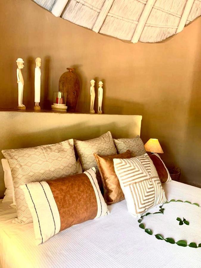 Ikhaya Lamadube Game Lodge Klipdrift Extérieur photo