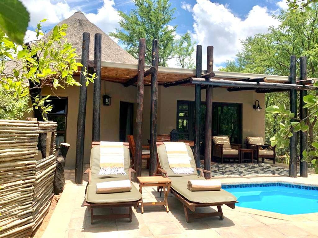 Ikhaya Lamadube Game Lodge Klipdrift Extérieur photo