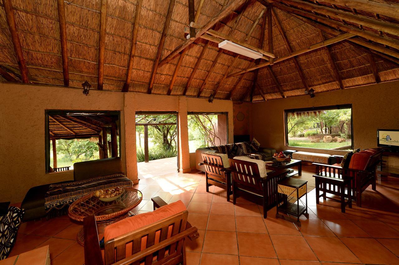 Ikhaya Lamadube Game Lodge Klipdrift Extérieur photo